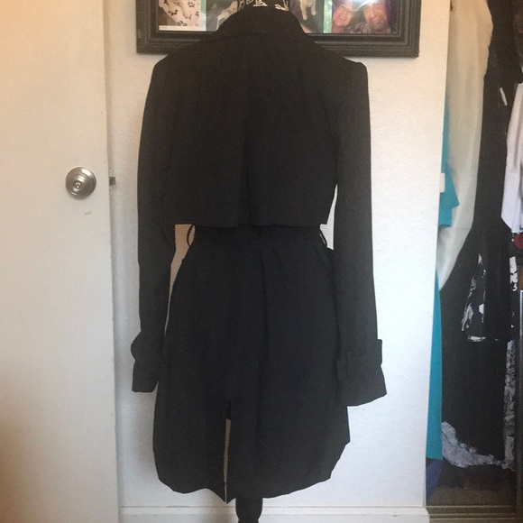 Light Weight Trench Coat - Picture 5 of 8